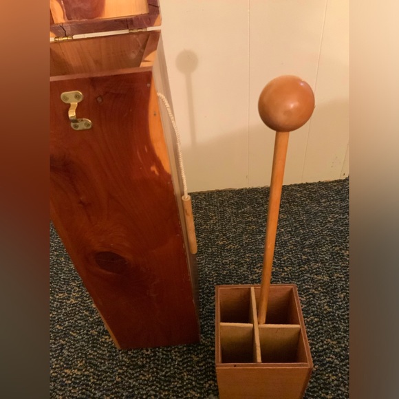 CEDAR STORAGE BOX BY GEE-AR-DEE ENTERPRISE - Picture 8 of 14